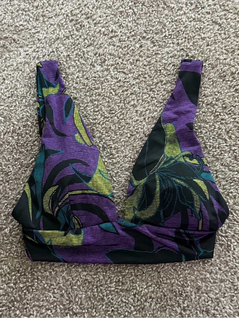 NWT JETS Australia Midnight Tropical Soft Tri Bikini Top Amethyst US 6